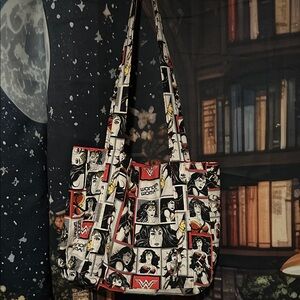 Wonder Woman Graphic Tote Bag in Black, White & Red